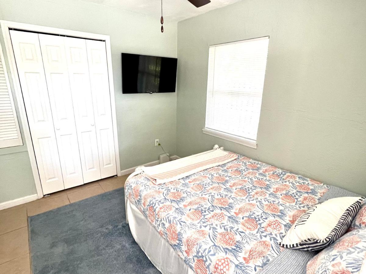 Beach Bungalow In Downtown Cocoa Beach Villa Eksteriør bilde